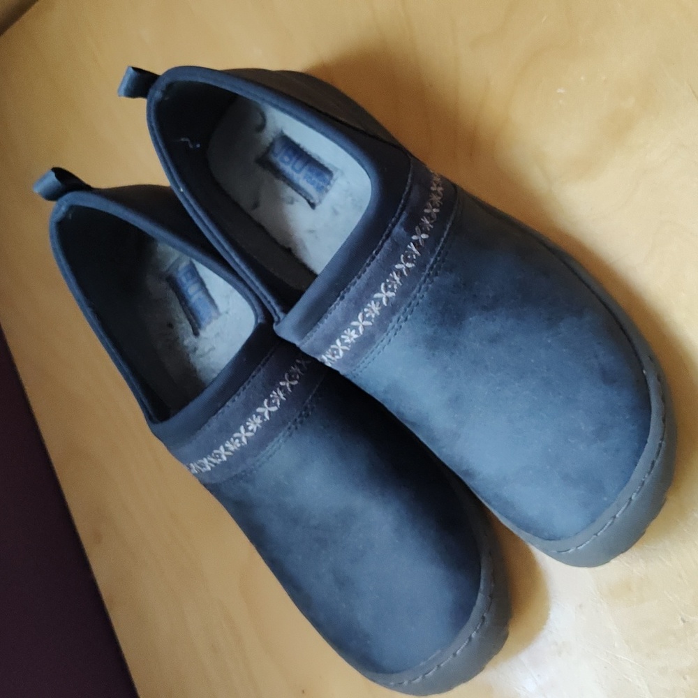 JBU BECCA SLIP-ON NAVY BLUE SIZE 9.5M NEARLY NEW